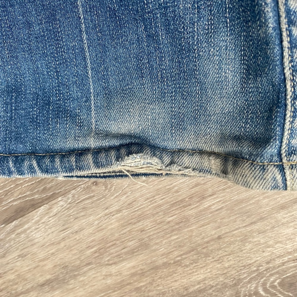 7 For All Mankind Boy Cut Faded Blue Jeans Size 26 - Picture 12 of 12